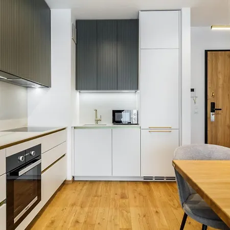 Apartment Plac Unii Lux By Comfy